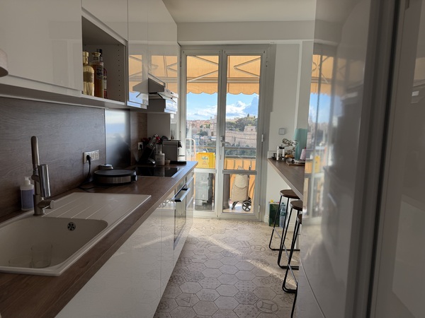 SOUS OFFRE - 3 pièces spacieux à Monaco, calme et sérénité, excellent état et vue Panoramique - 4