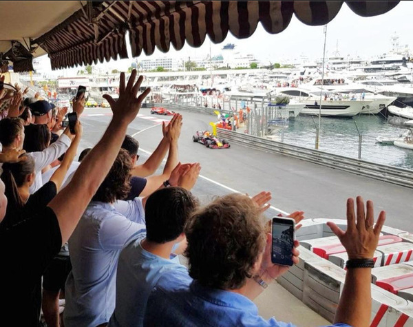 Grand Prix Formule 1 - Terrasse 22 Places - 2